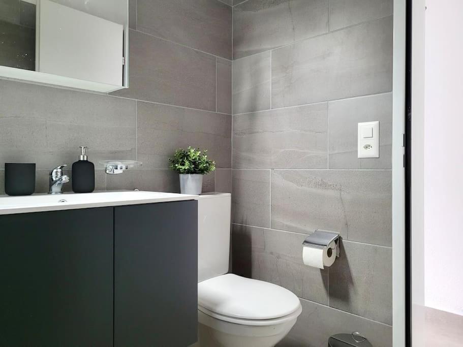 Apartment Palma - Central & Cozy With Free Private Parking Lugano Exteriör bild